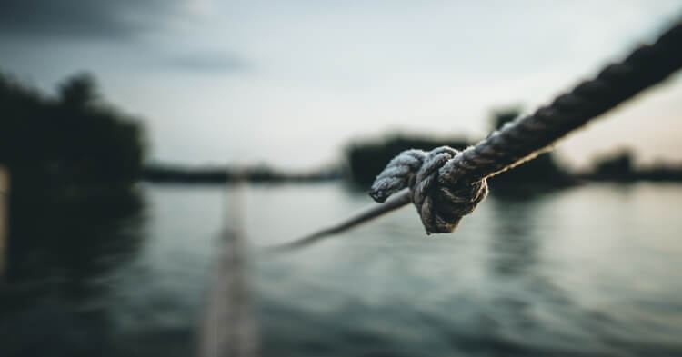 Photo d'une corde représentant un lien interne 